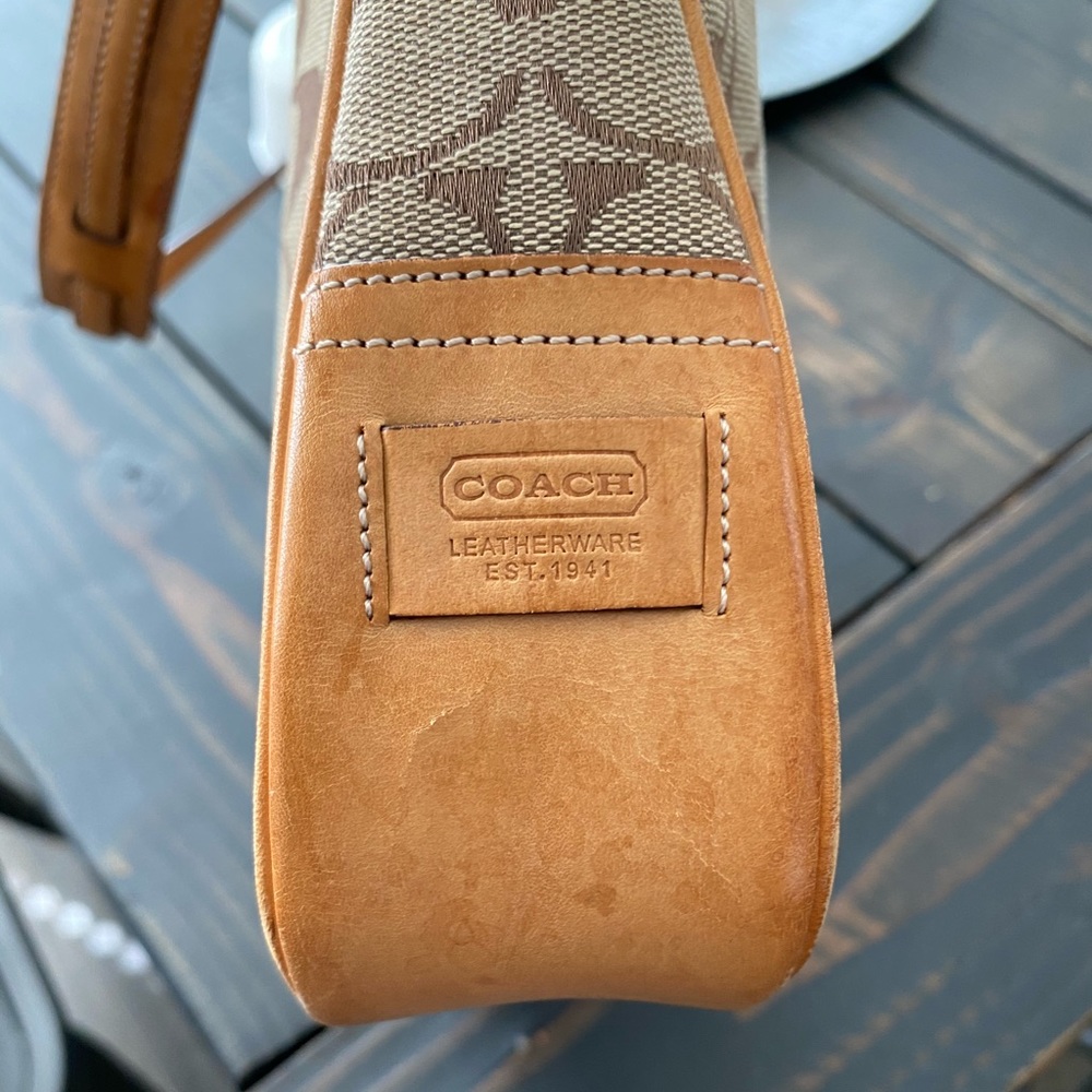 Coach handbag - Picture 4 of 8